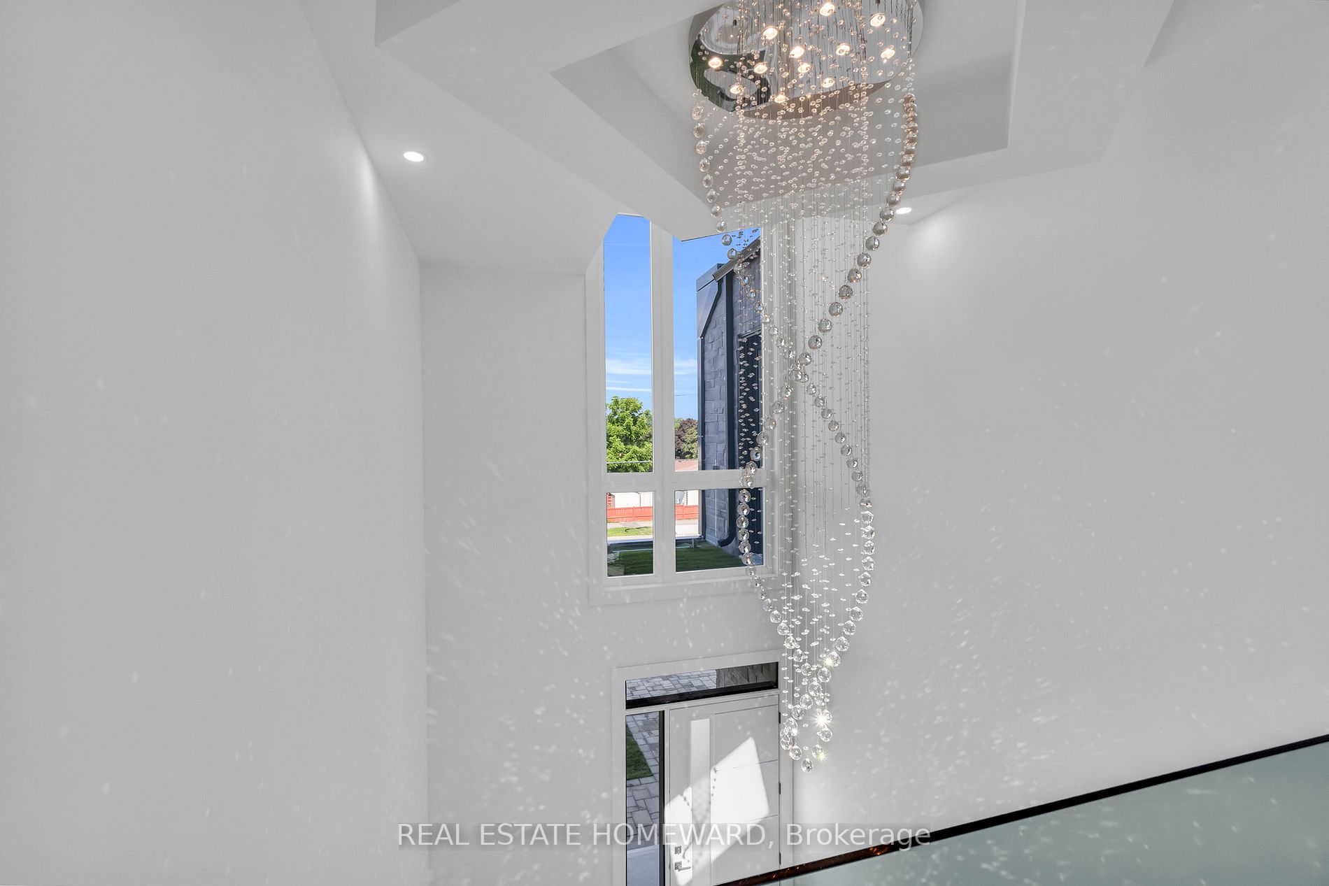334 Thornton Road N