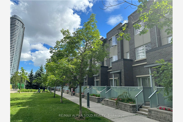 290 Village Green Sq, Toronto
