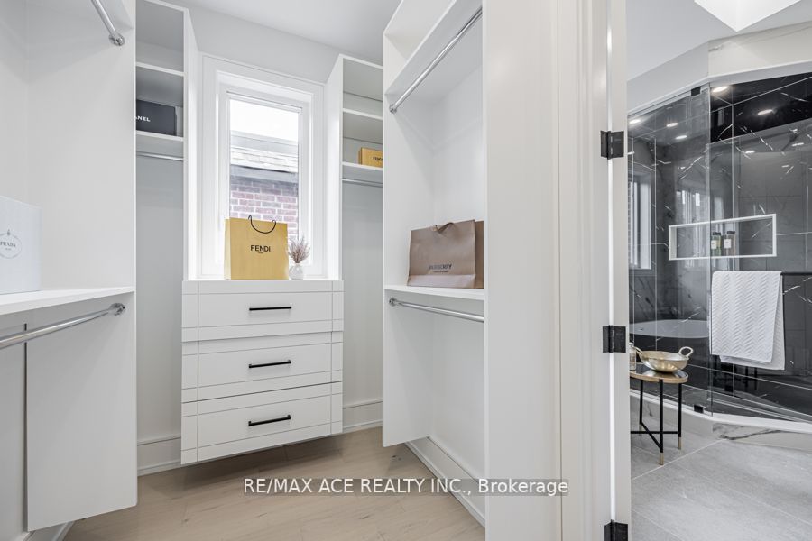 22 Gradwell Dr