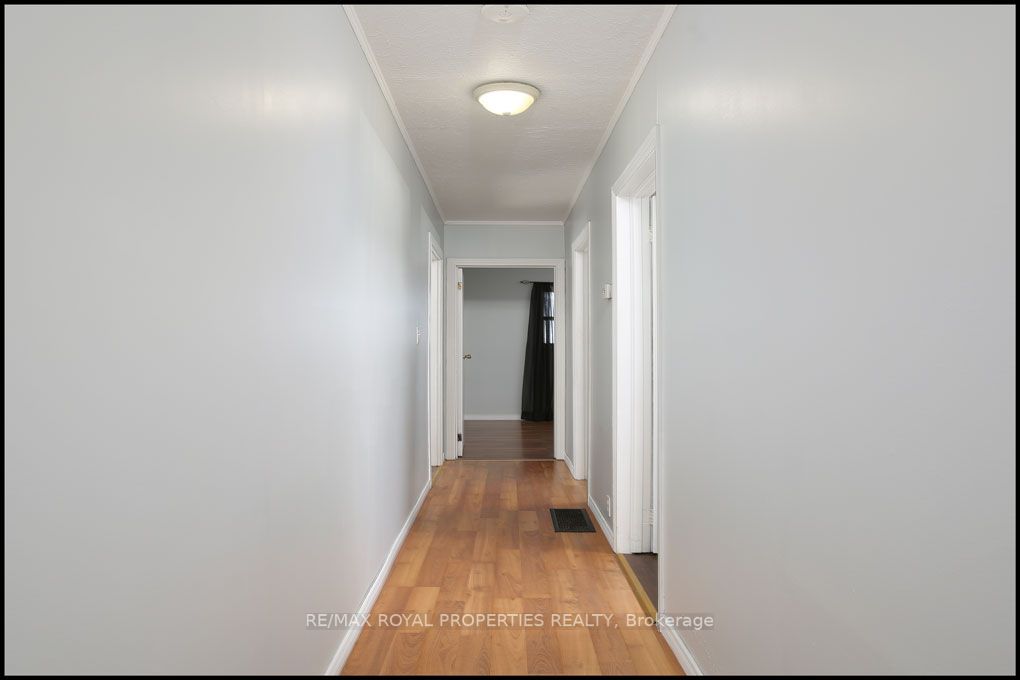 1608 Baseline Rd W