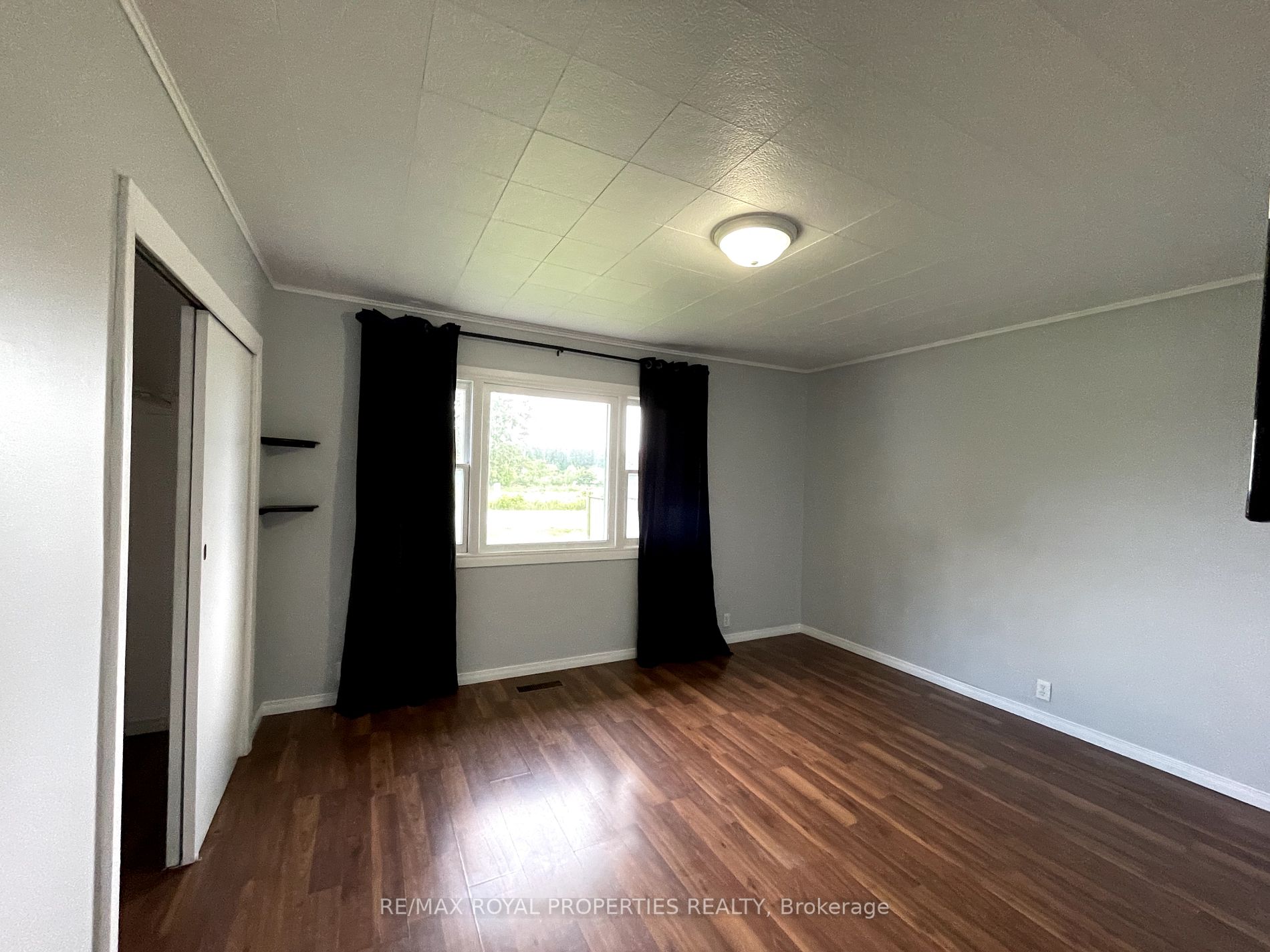 1608 Baseline Rd W