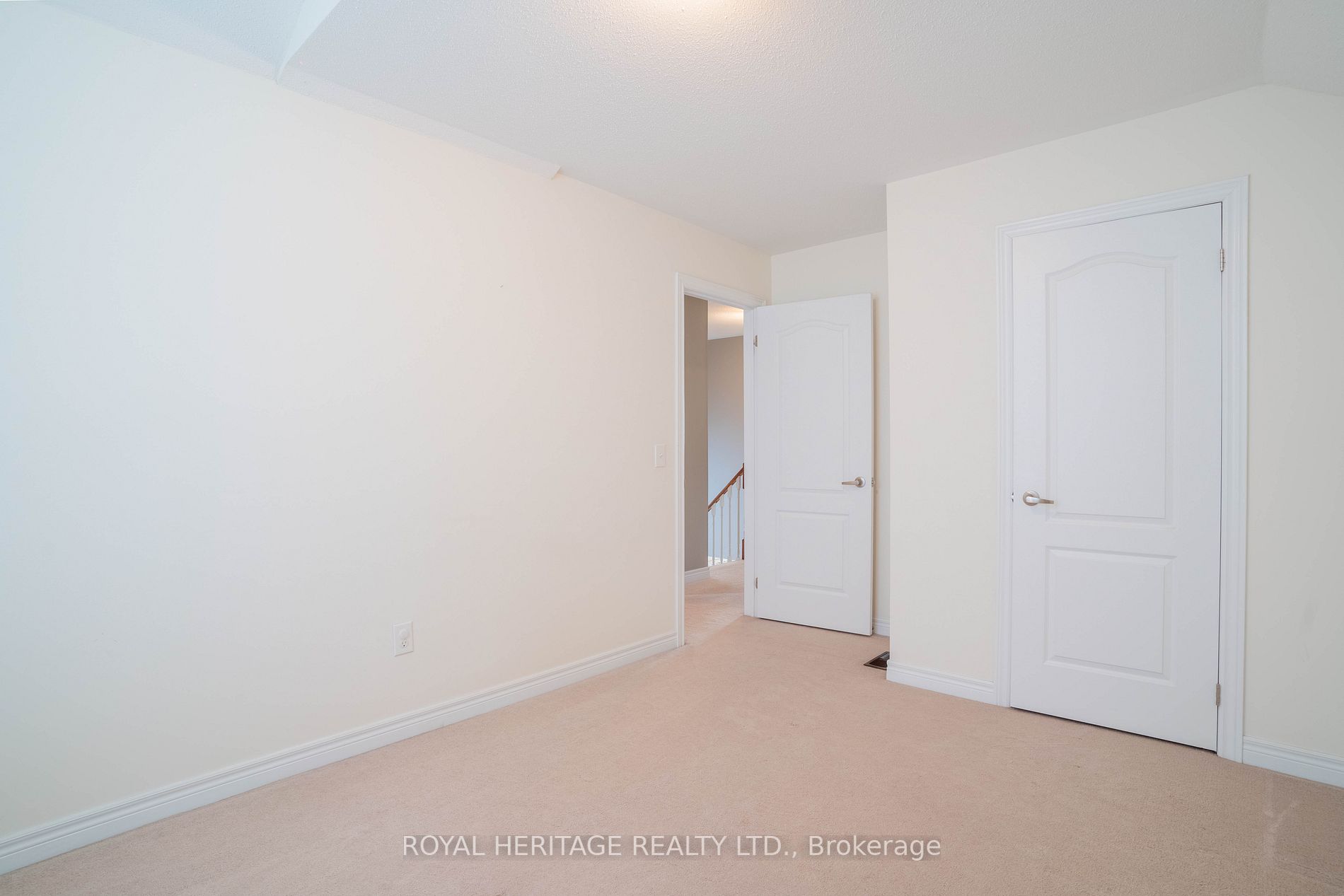 160 Harbourside Drive