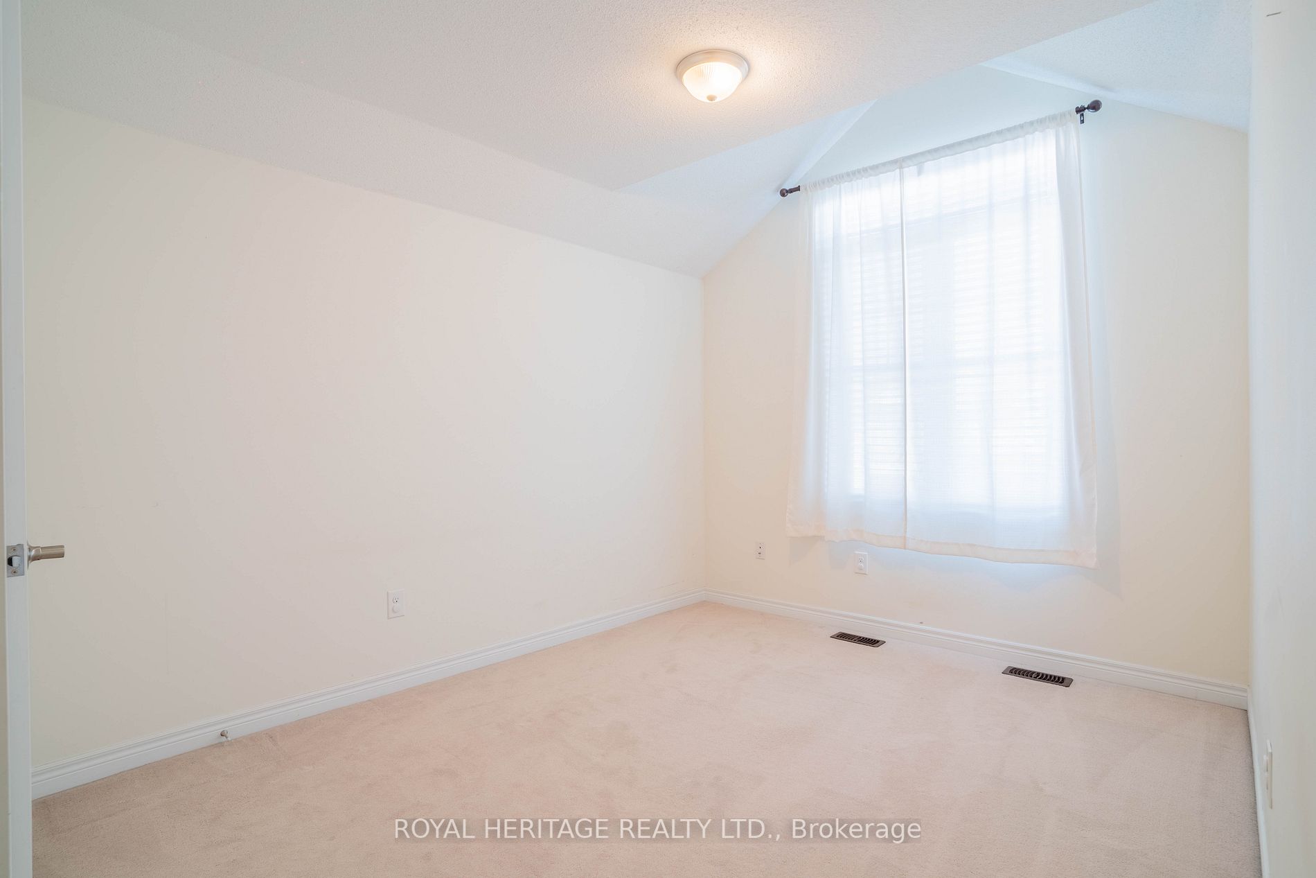 160 Harbourside Drive