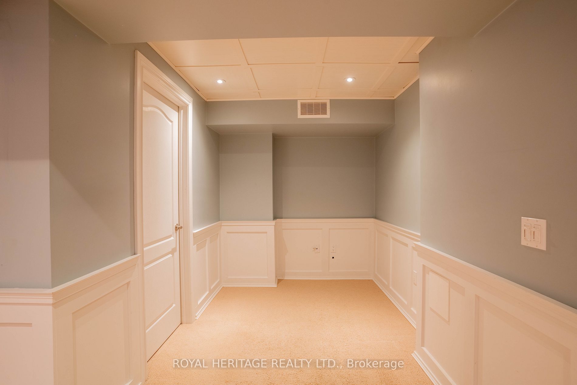 160 Harbourside Drive