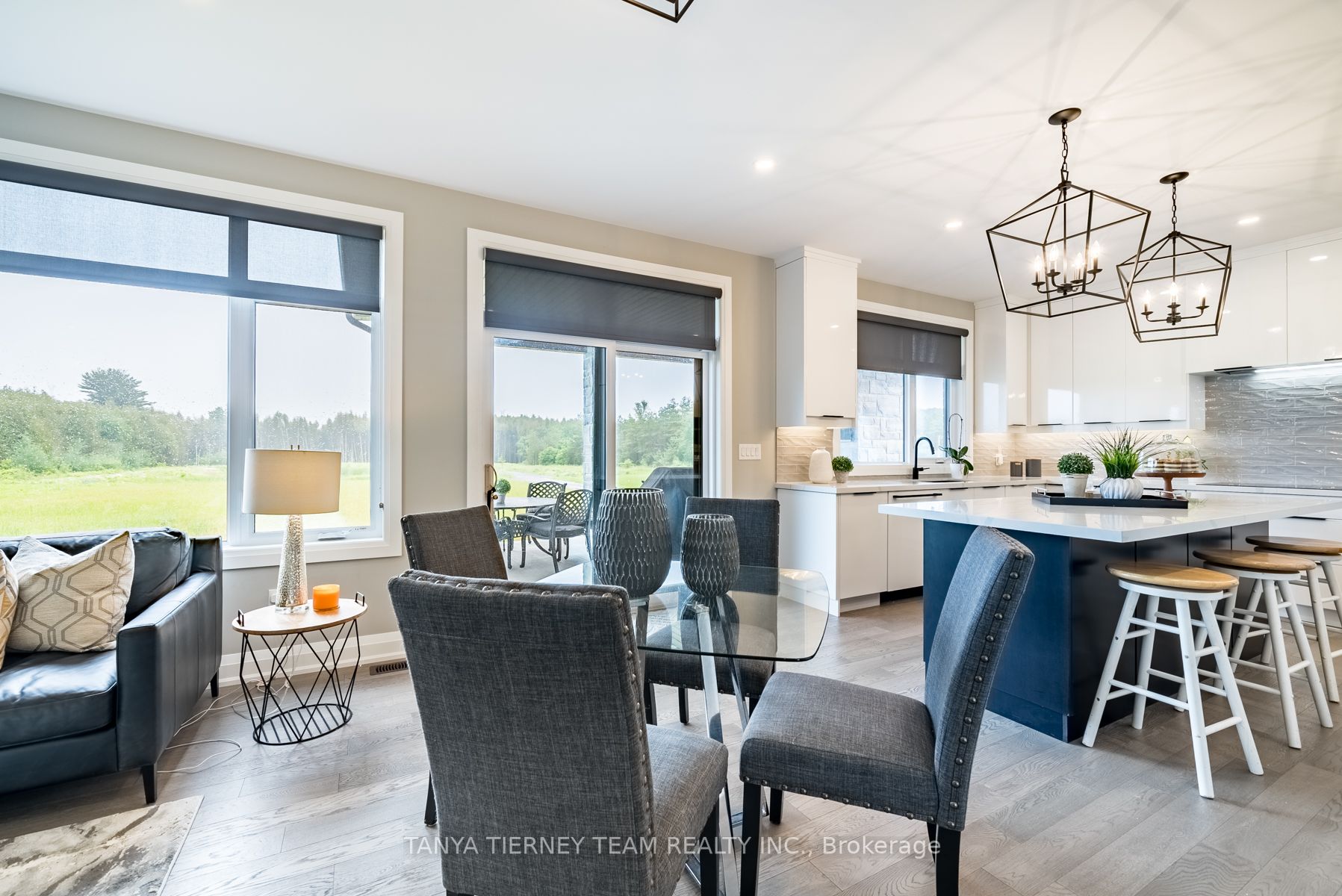 51 Charles Tilley Cres