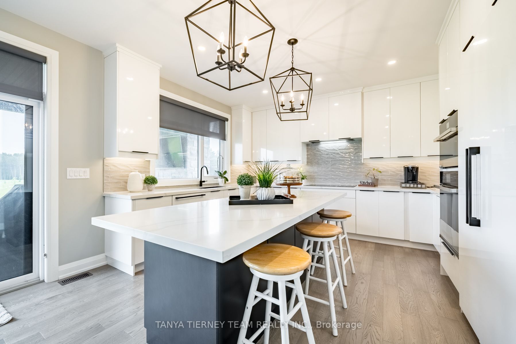 51 Charles Tilley Cres