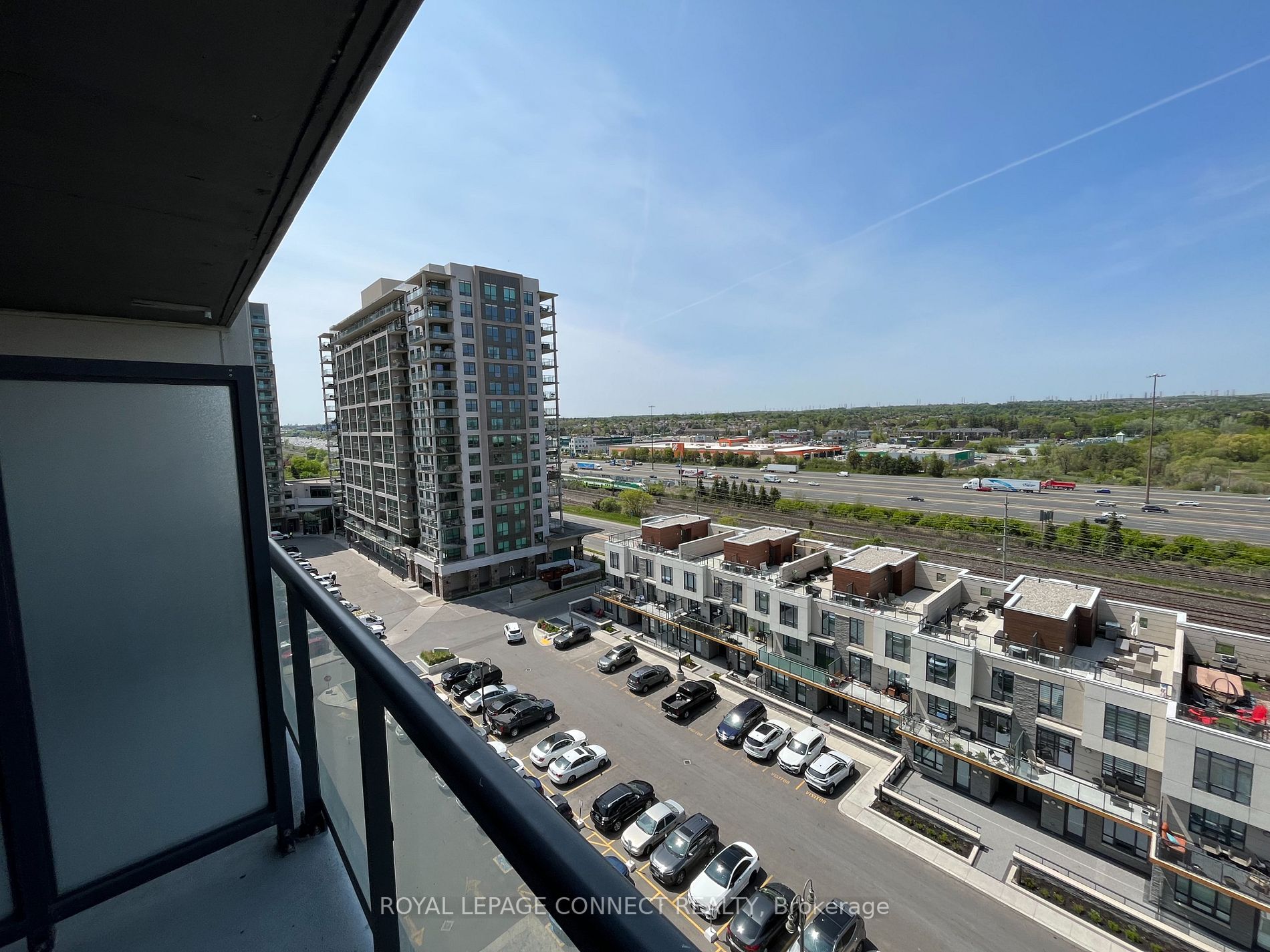 1255 Bayly St, #901