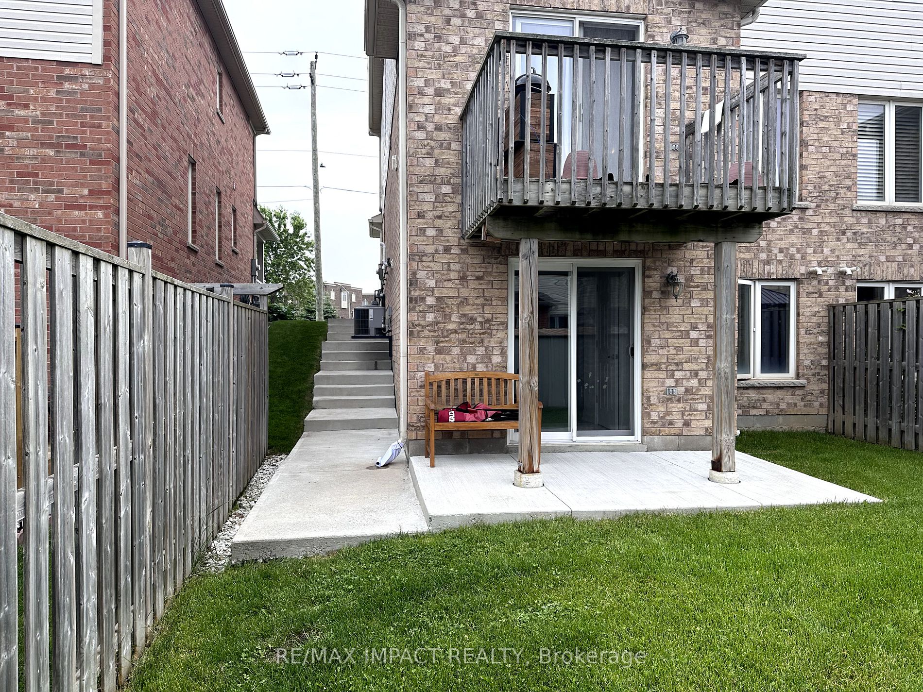 178 Dewell Cres