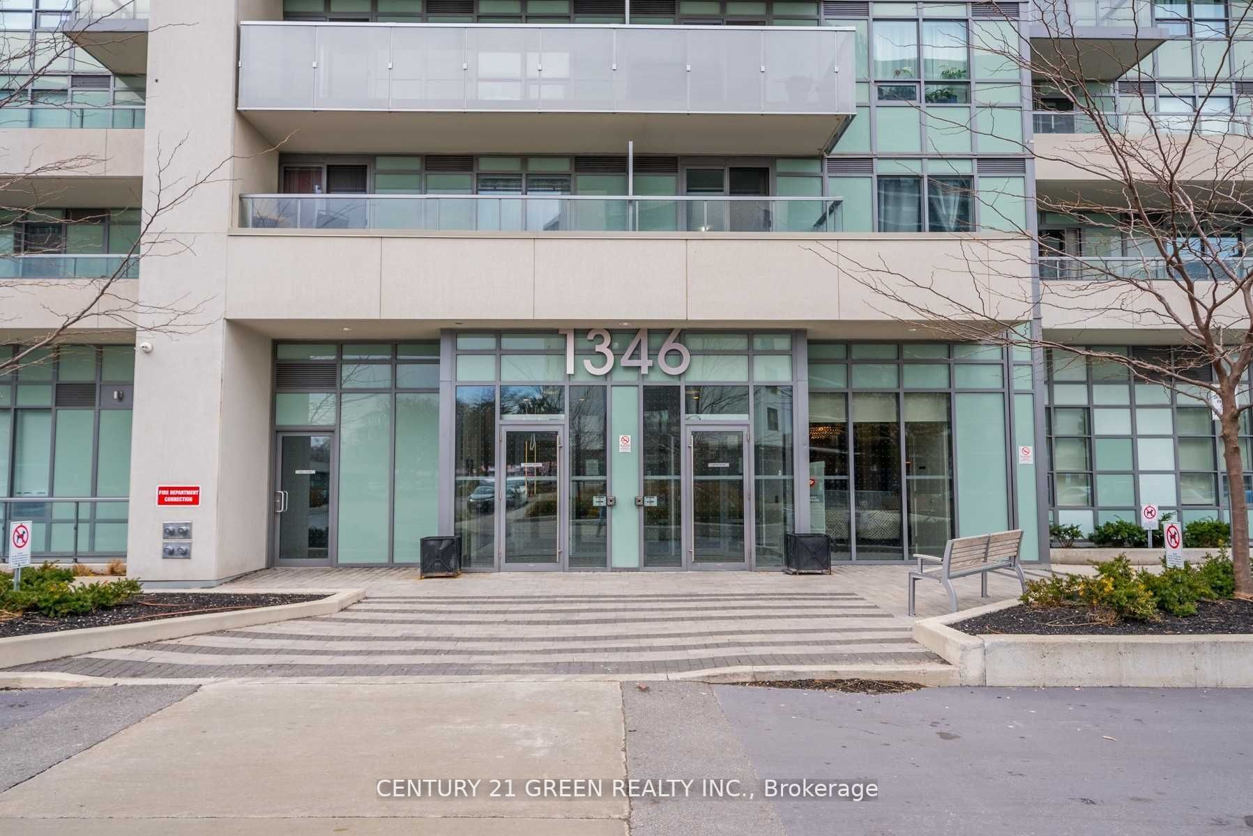 1346 Danforth Rd E, #211