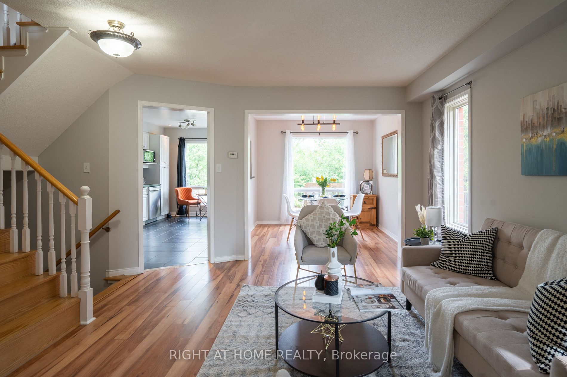 165 Rouge Forest Cres E