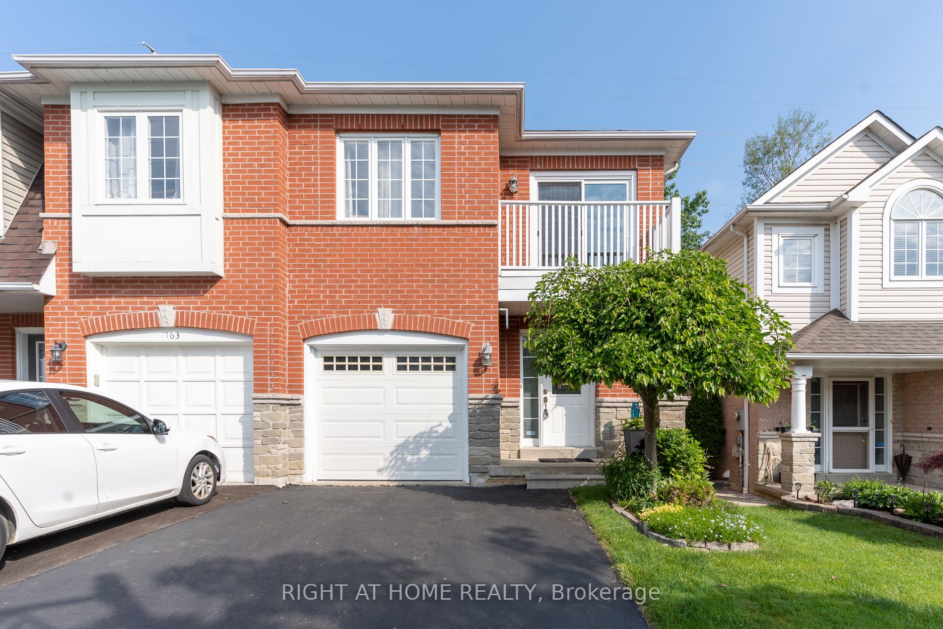 165 Rouge Forest Cres E