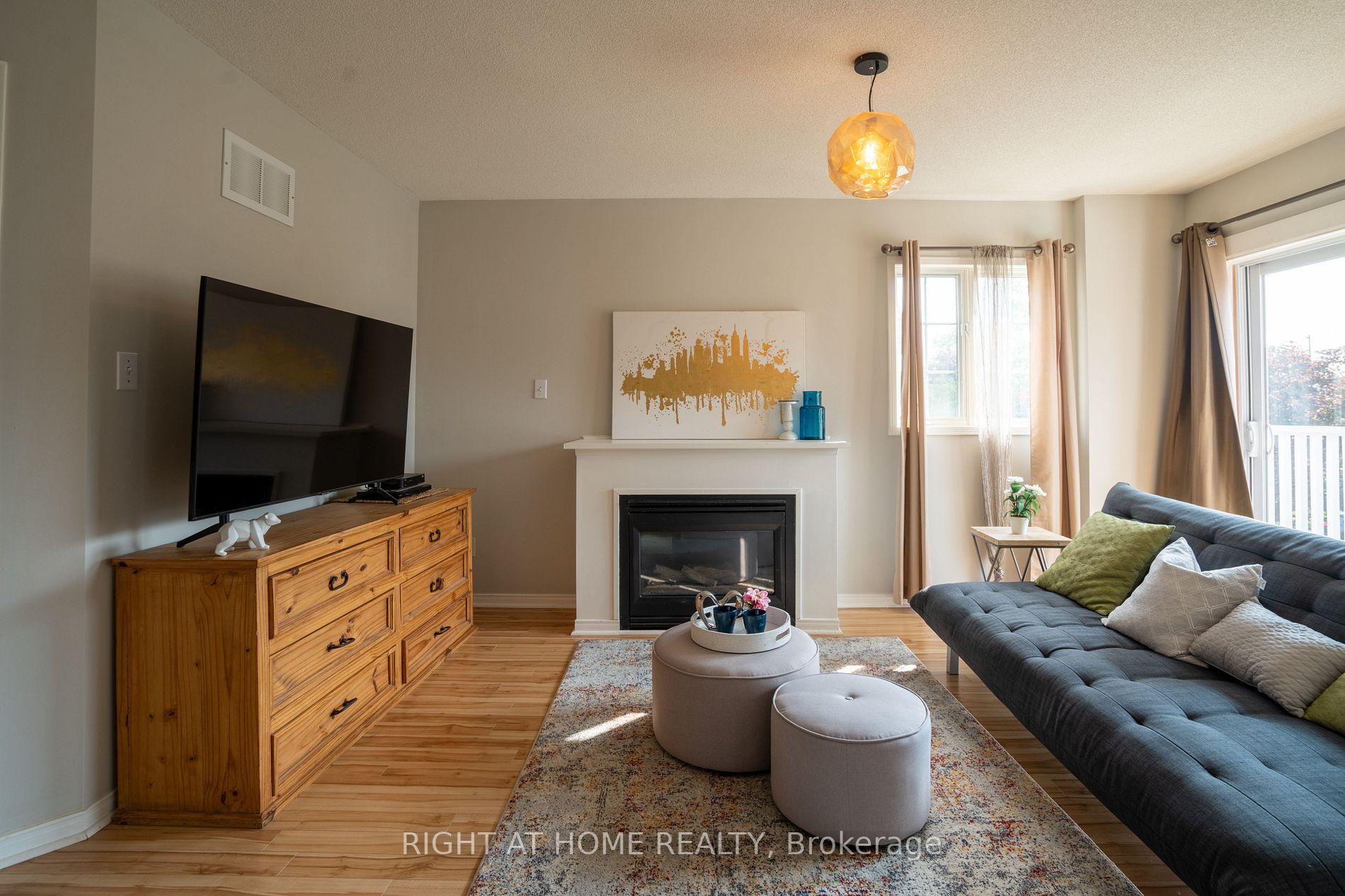 165 Rouge Forest Cres E