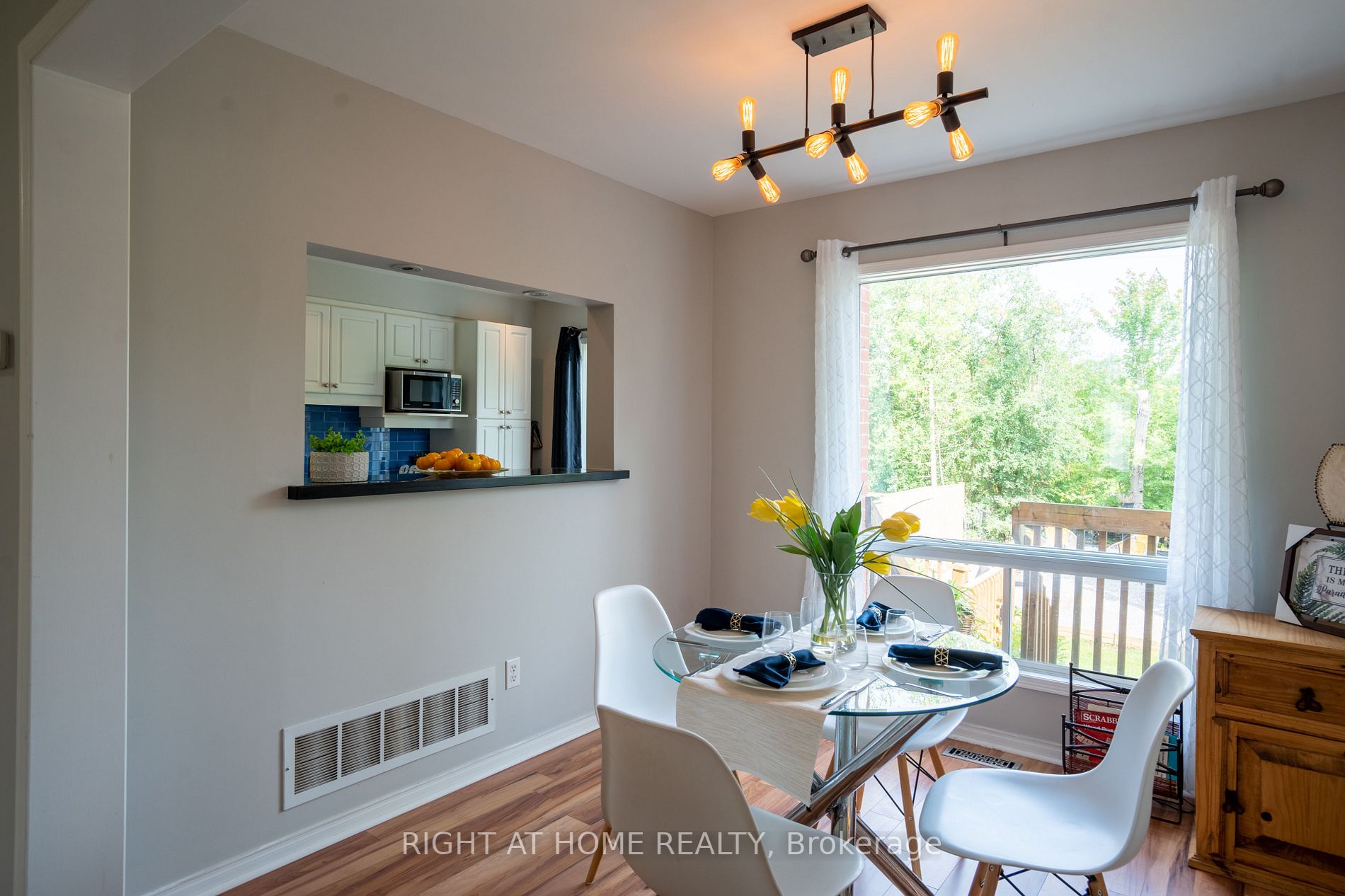 165 Rouge Forest Cres E
