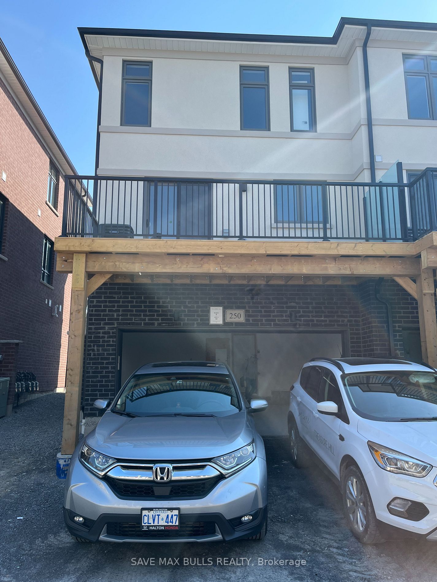 250 Townline Rd N