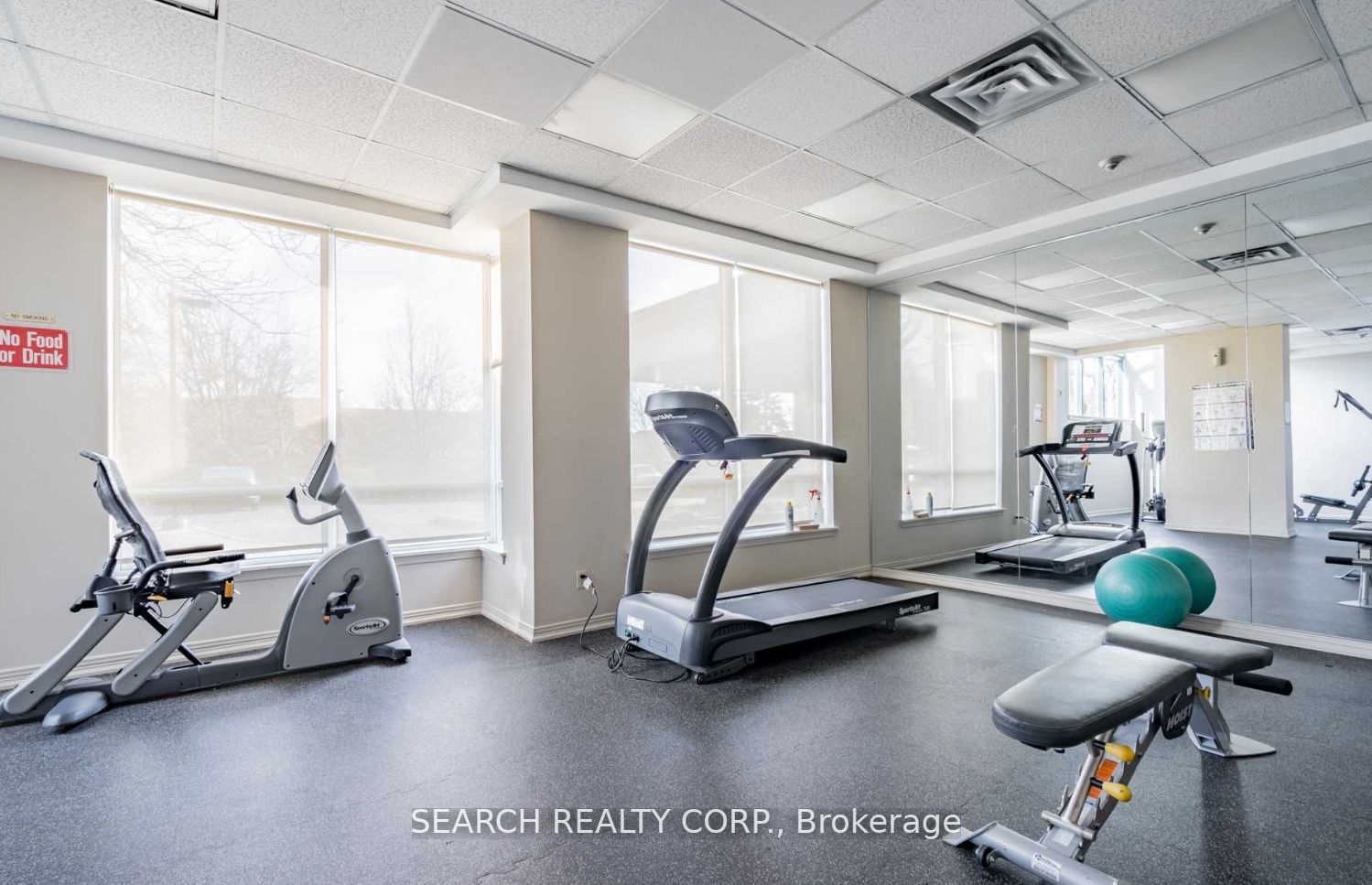 711 Rossland Rd E, #505