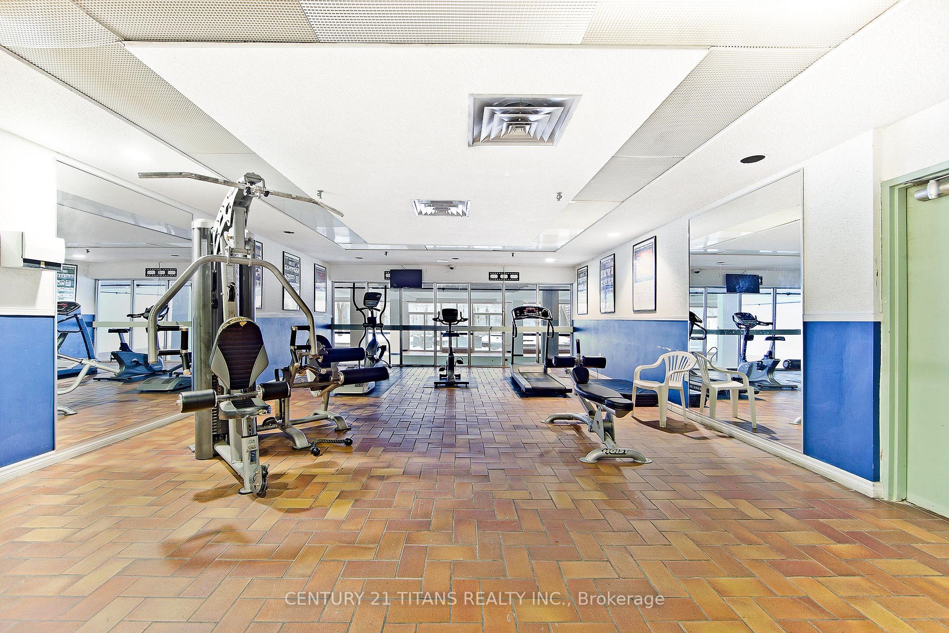 100 Mornelle Court, #1006