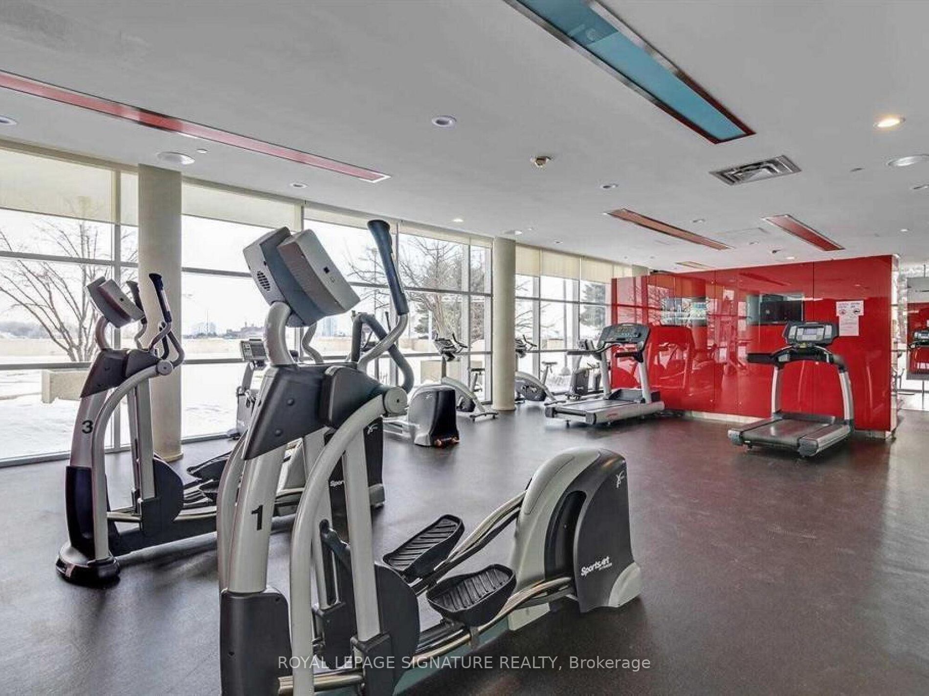 125 Village Green Sq, #3807