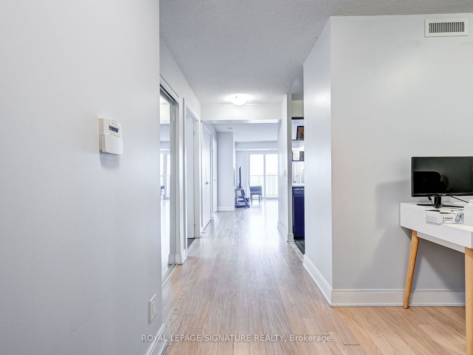 125 Village Green Sq, #3807