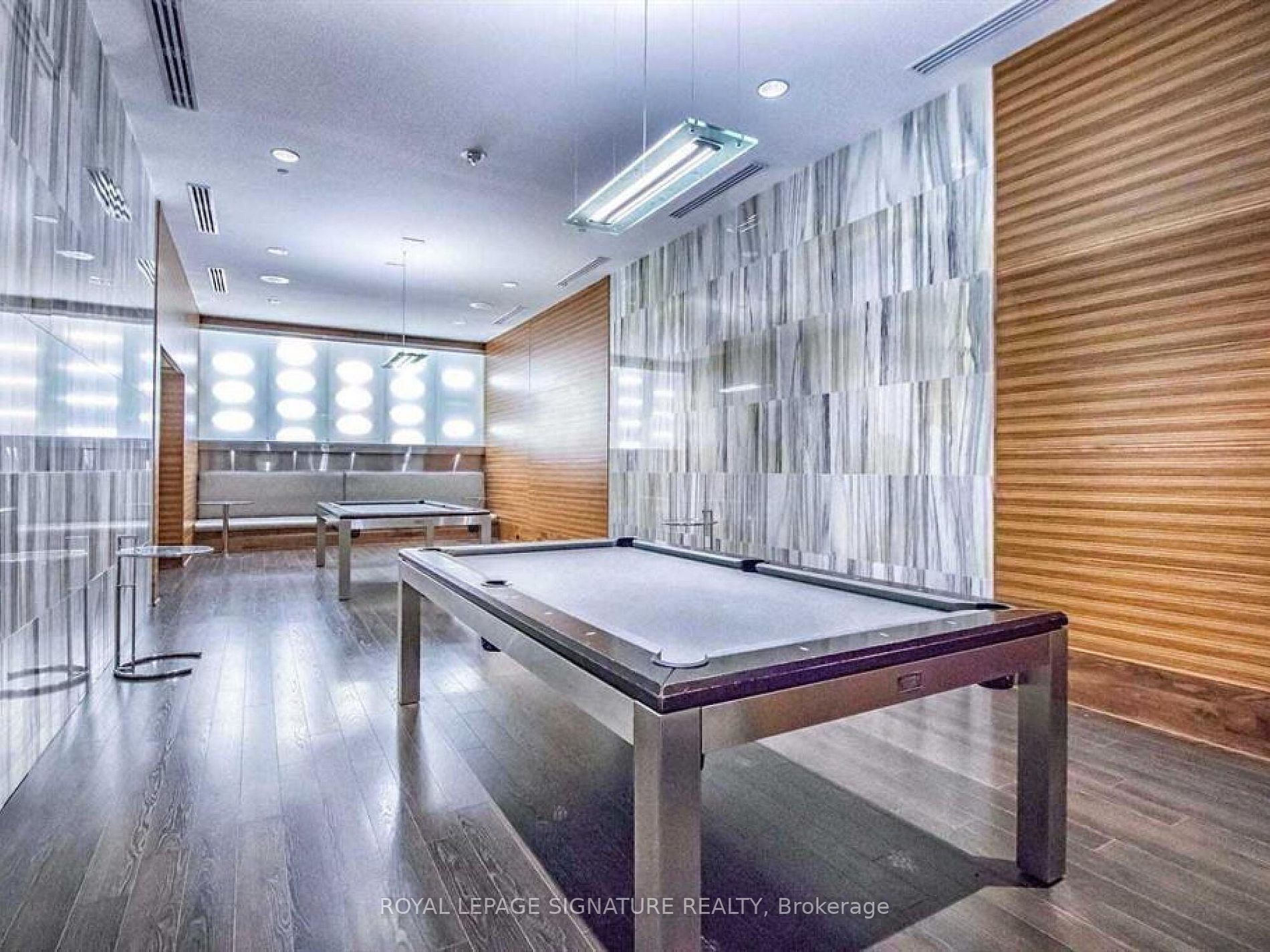 125 Village Green Sq, #3807