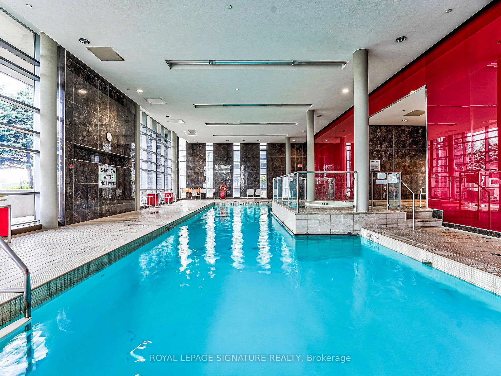 125 Village Green Sq, #3807