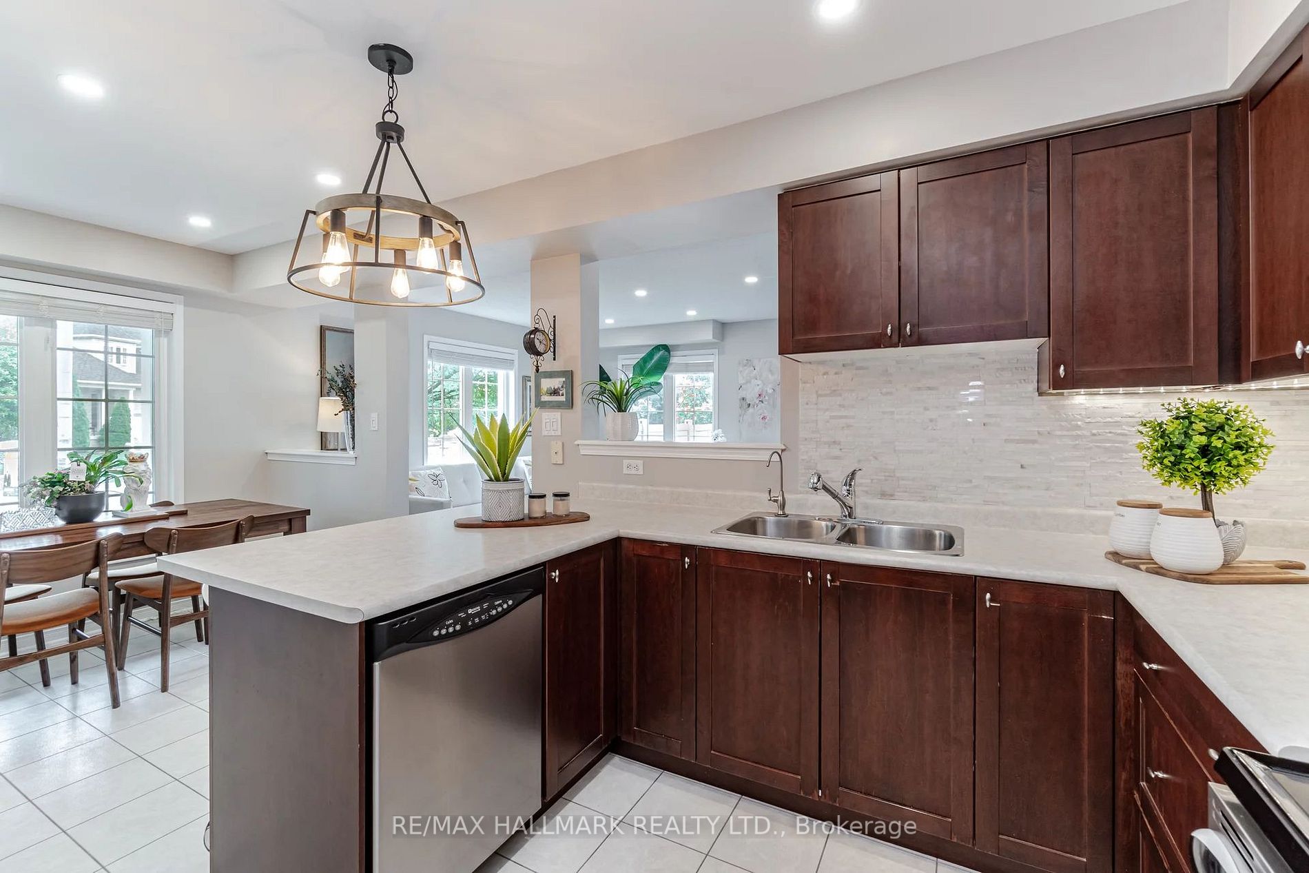 1087 Ormond Drive, #74