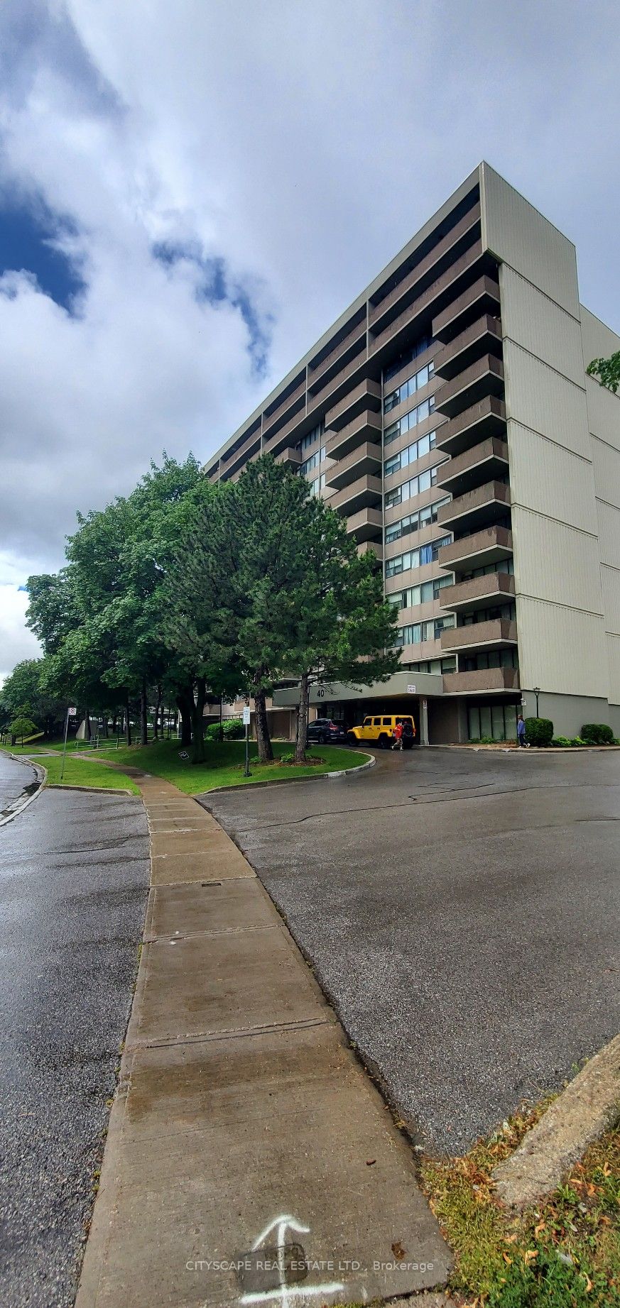 40 BAY MILLS Boulevard #401