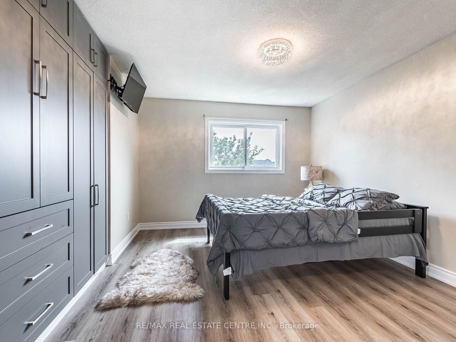 764 Hampton Crt