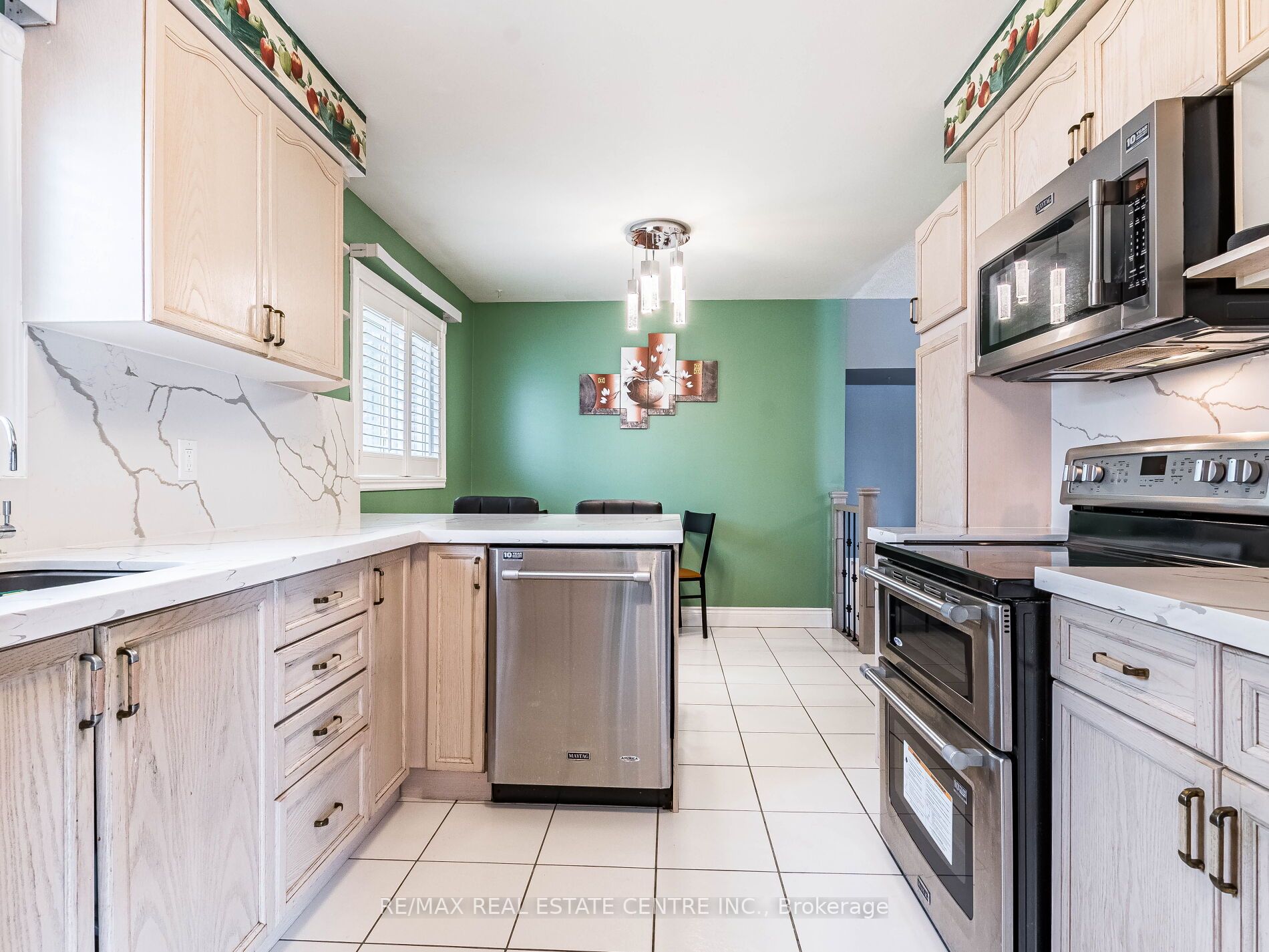 764 Hampton Crt