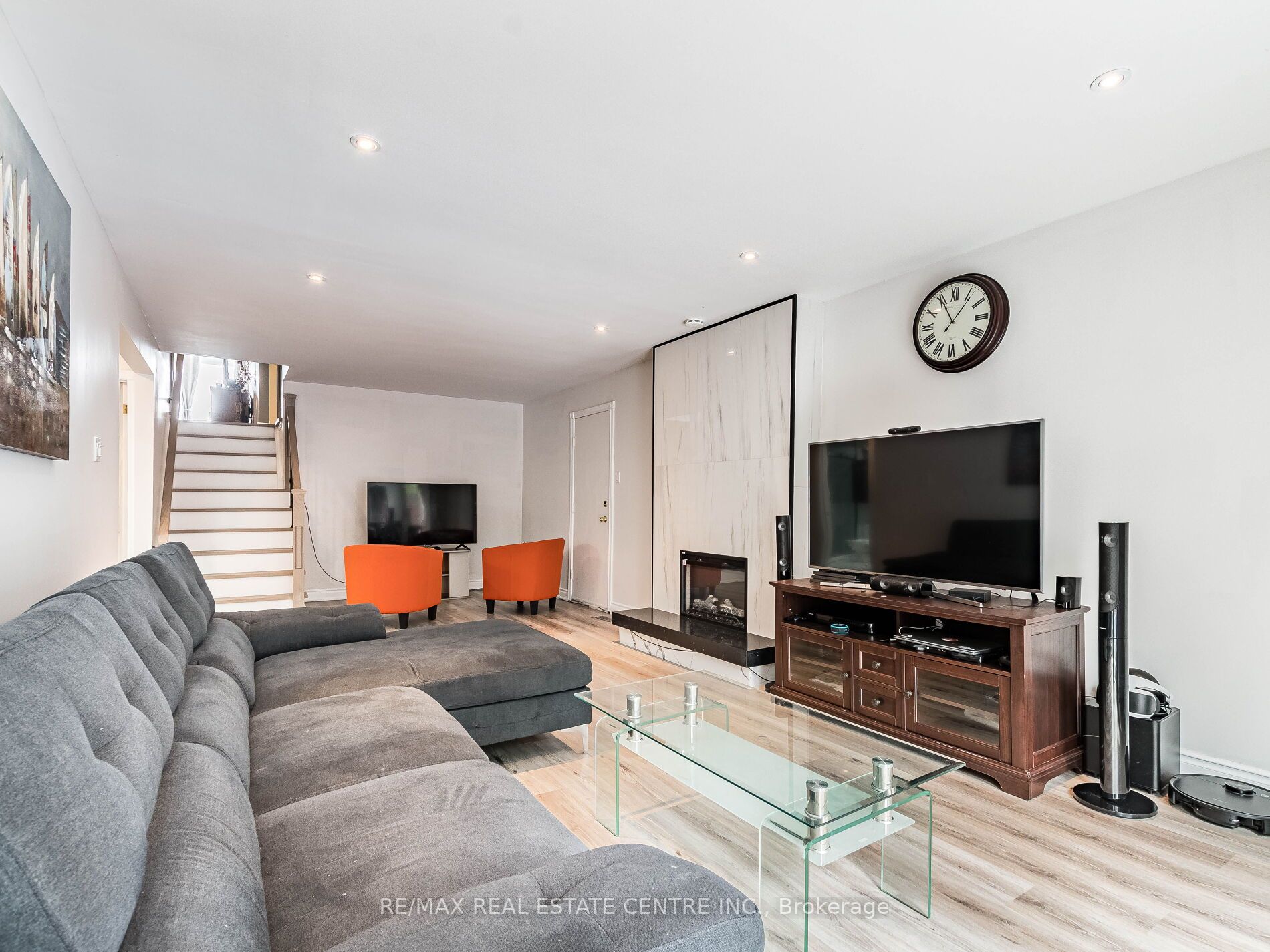 764 Hampton Crt