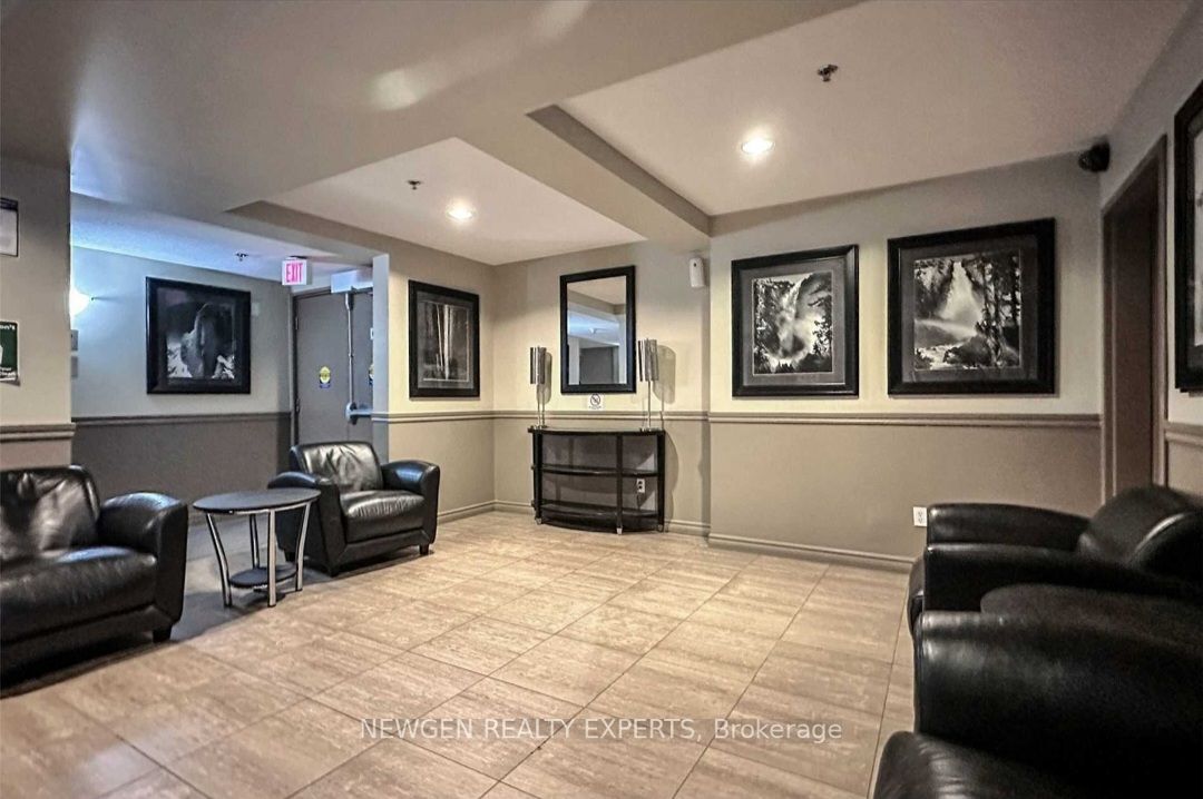5225 Finch Ave E, #408
