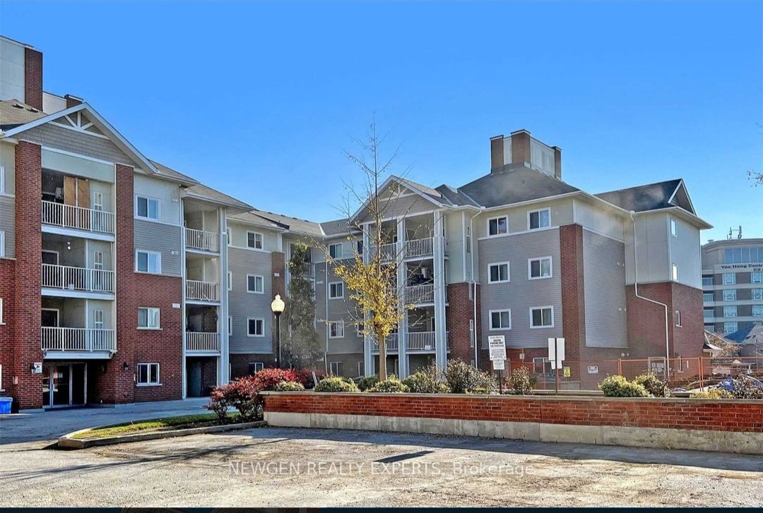 5225 Finch Ave E, #408