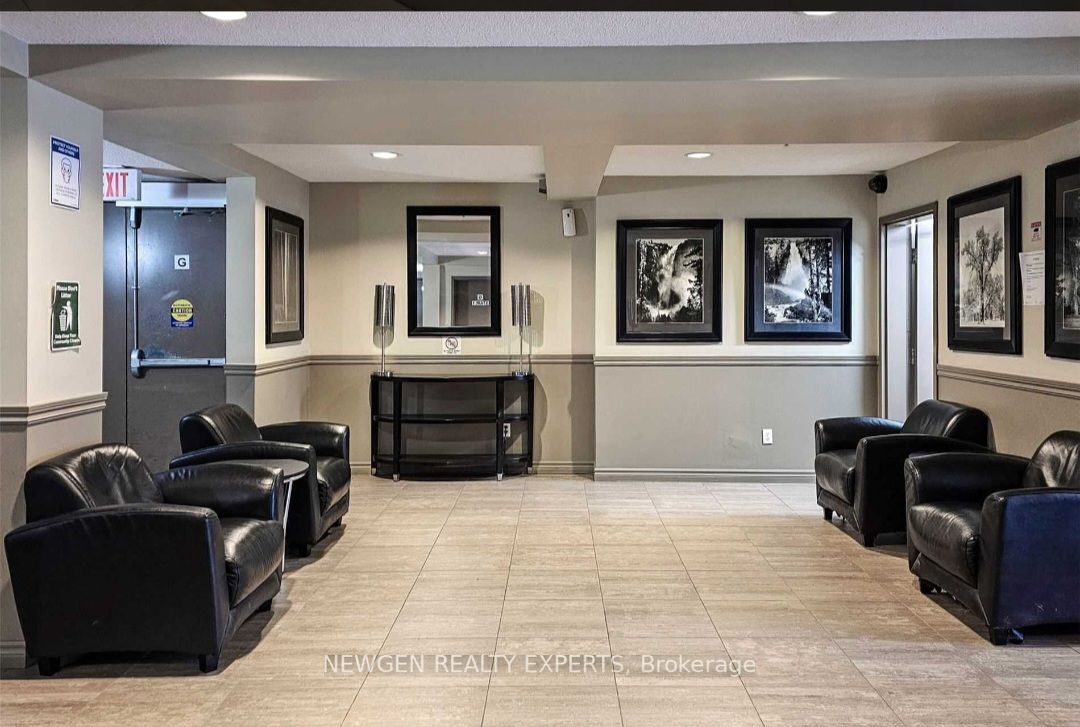 5225 Finch Ave E, #408