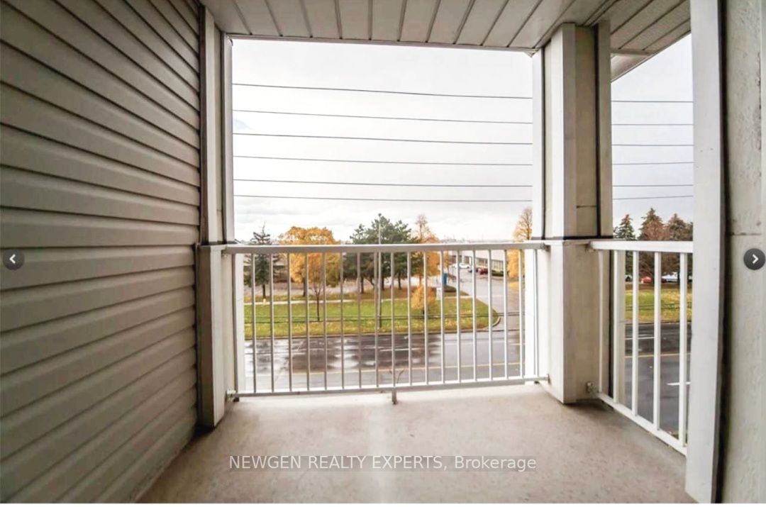 5225 Finch Ave E, #408