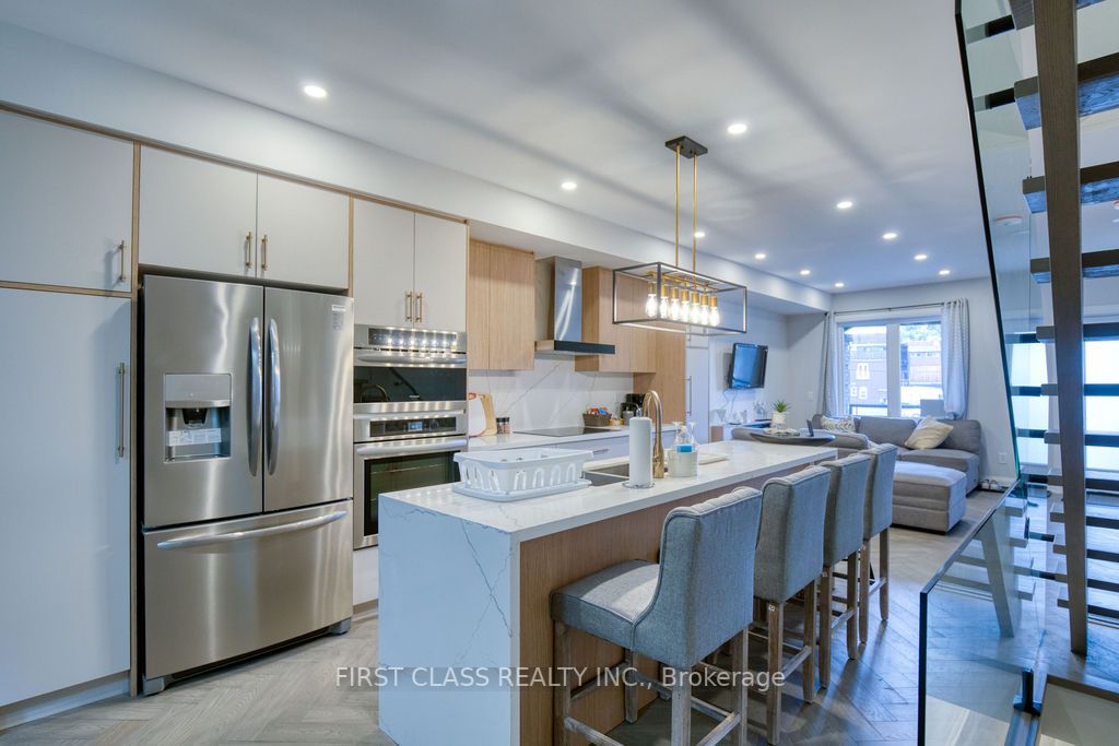 24 Erindale Ave
