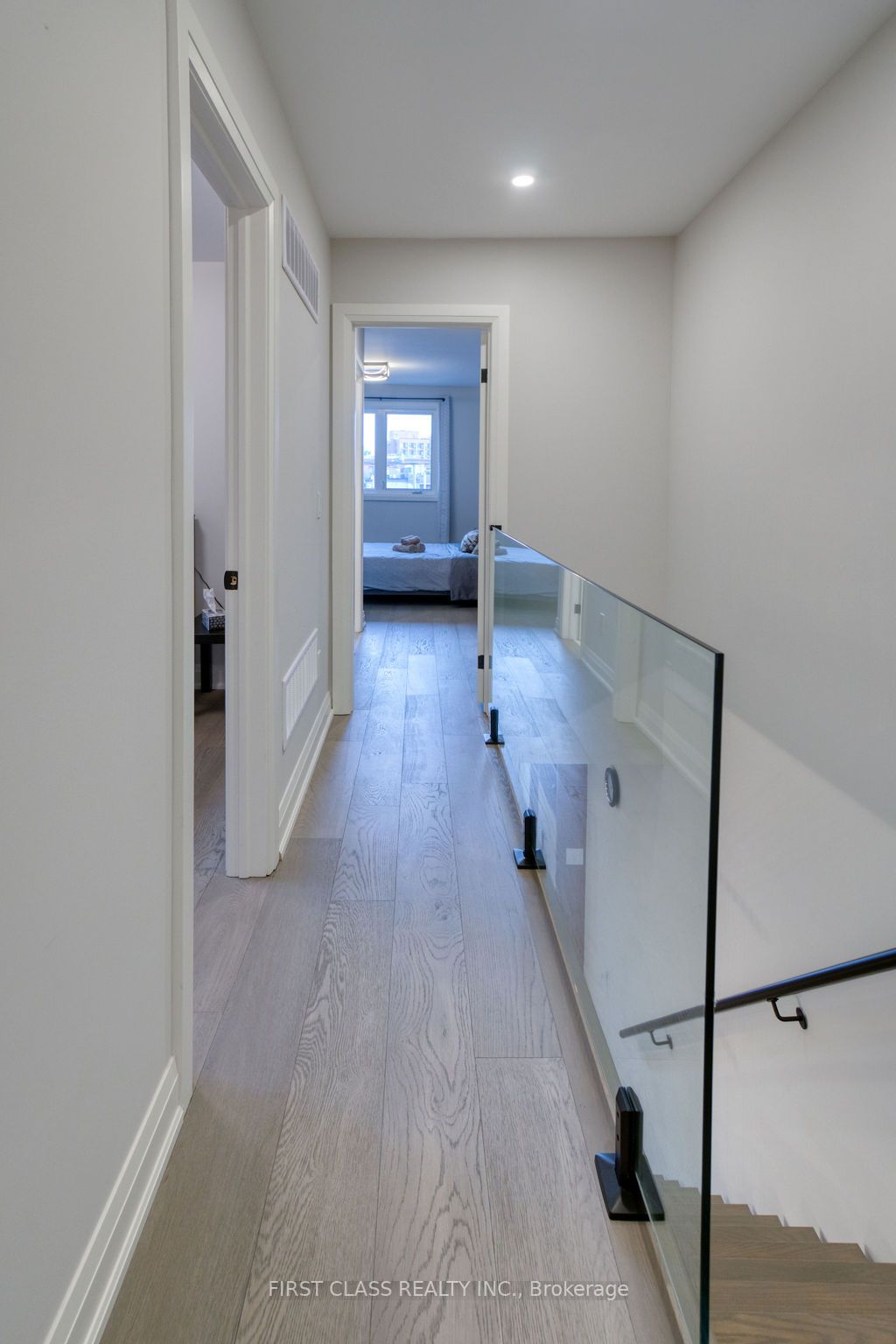 24 Erindale Ave