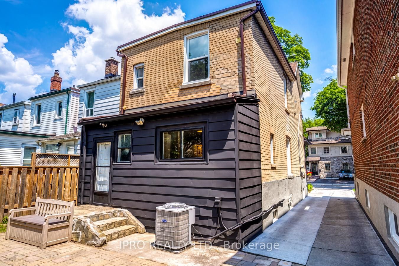 198 Coleridge Ave