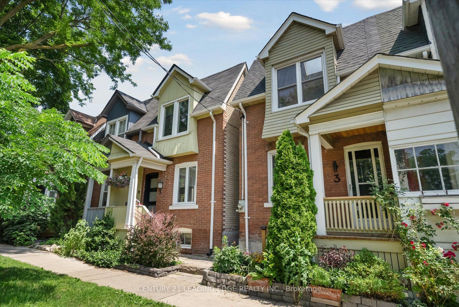 3 Lockwood Rd