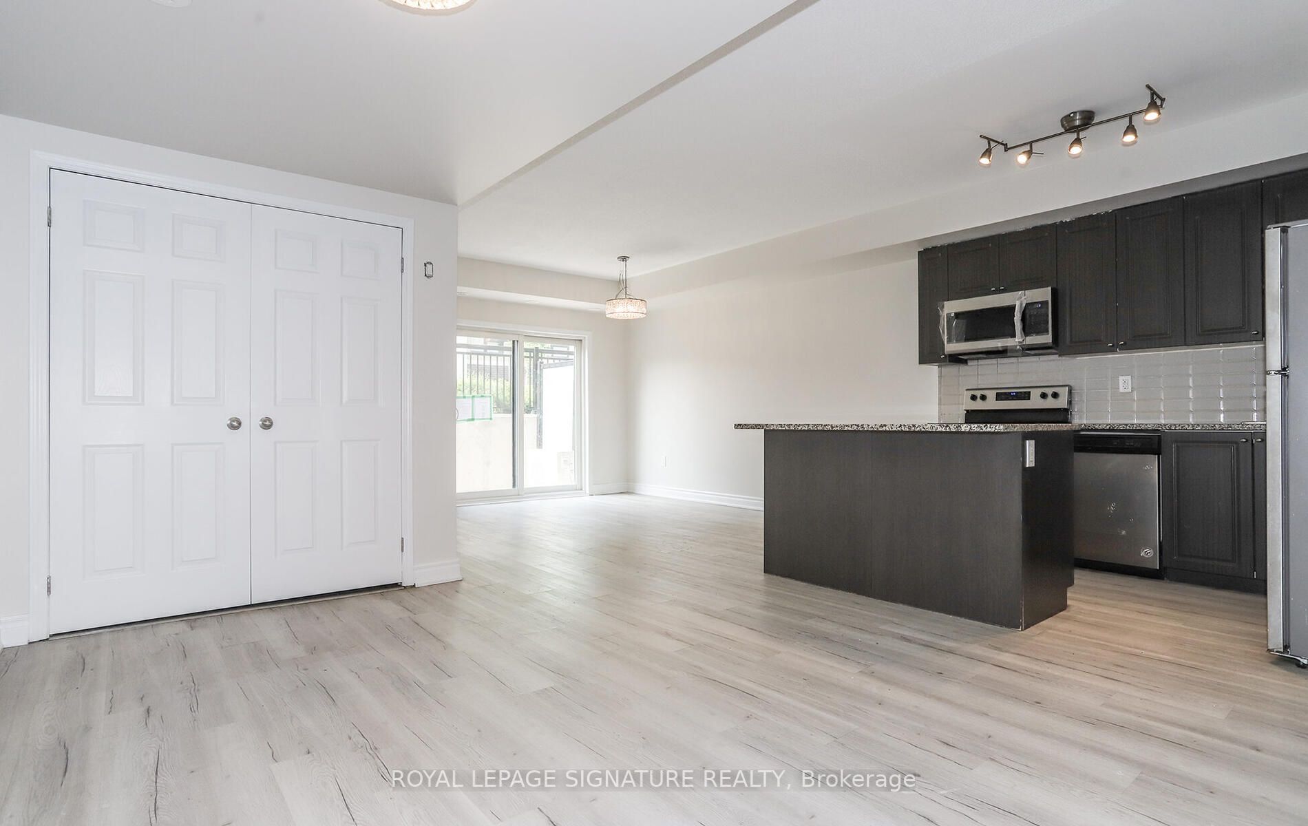 500 Kingbird Grove, #125