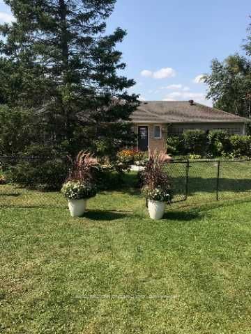97 Ambleside Dr