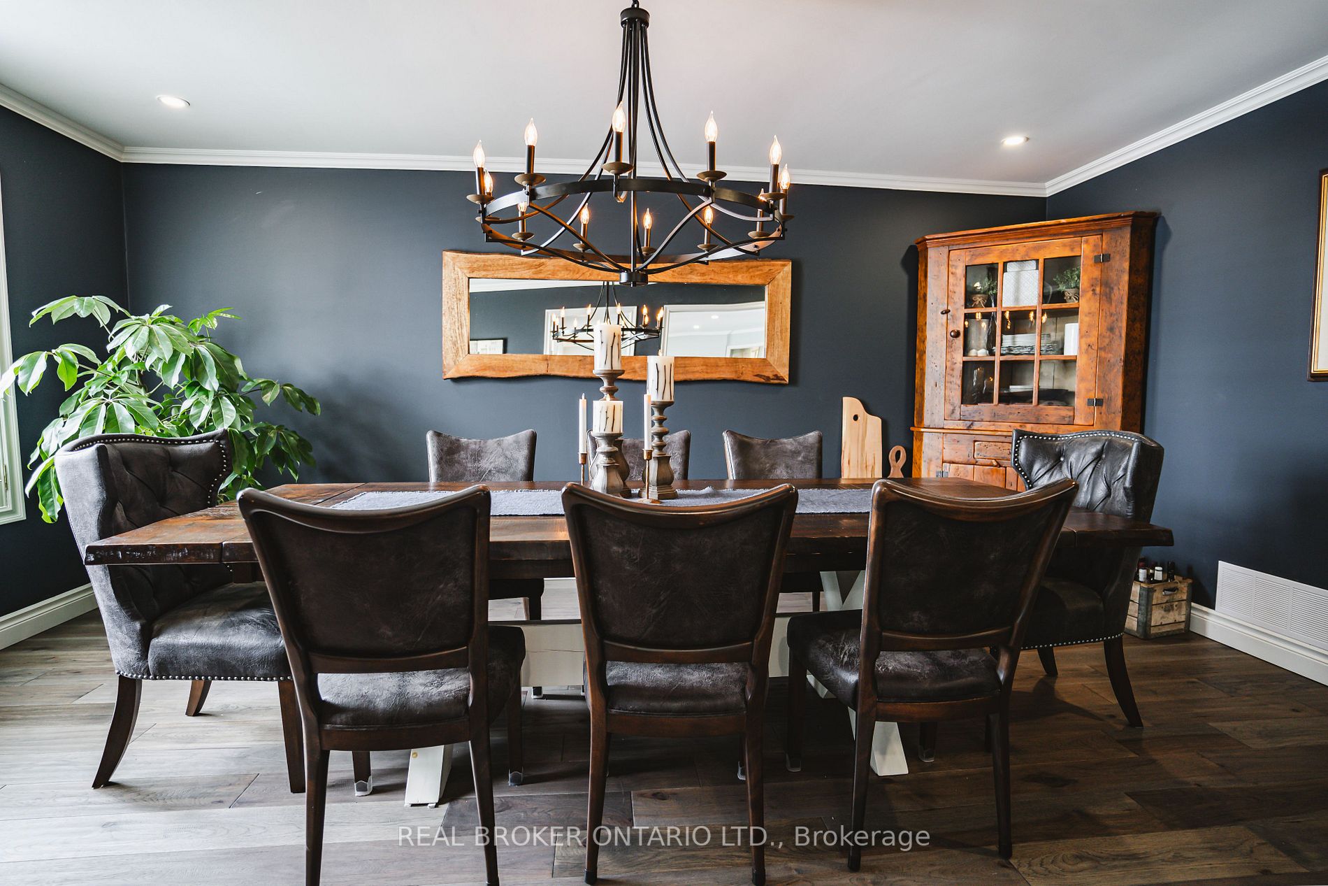 97 Ambleside Dr