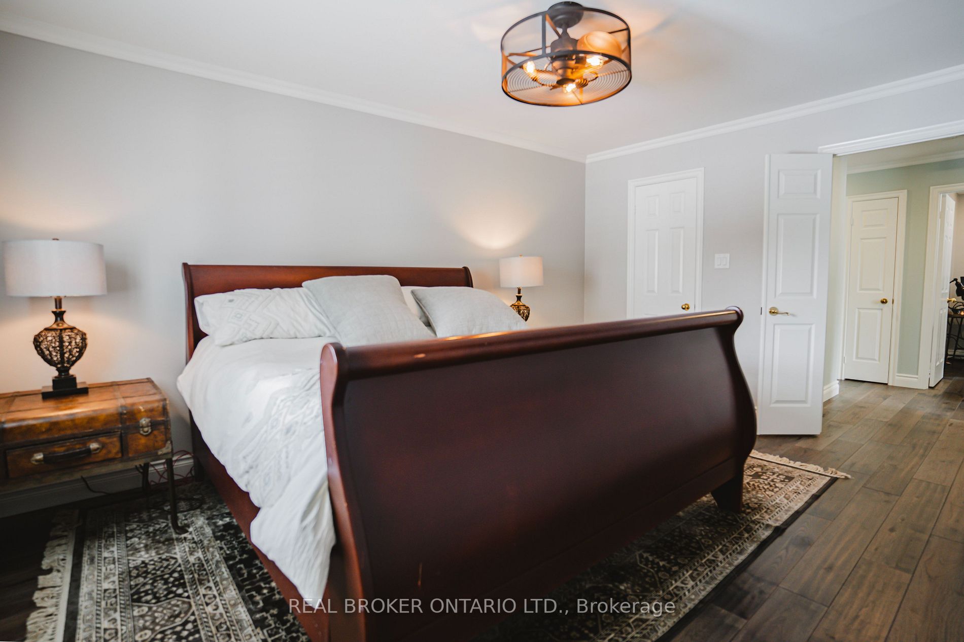 97 Ambleside Dr