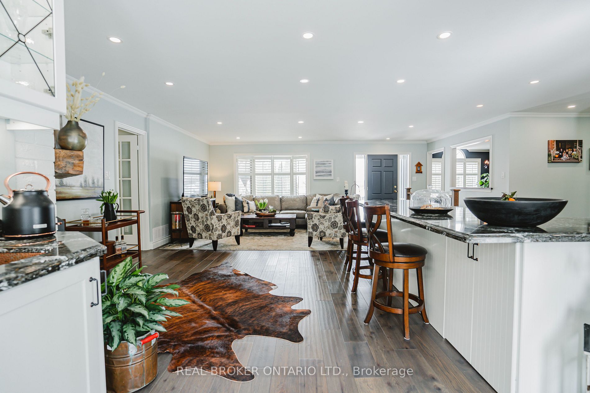 97 Ambleside Dr