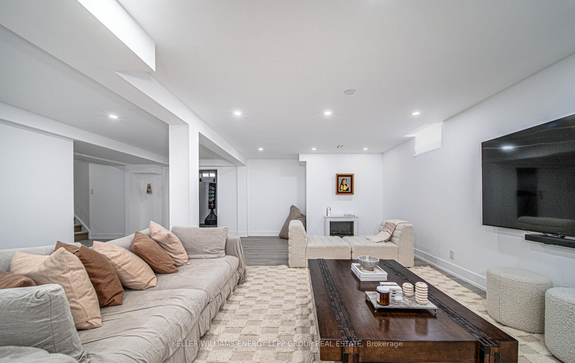 47 Kimberly Dr