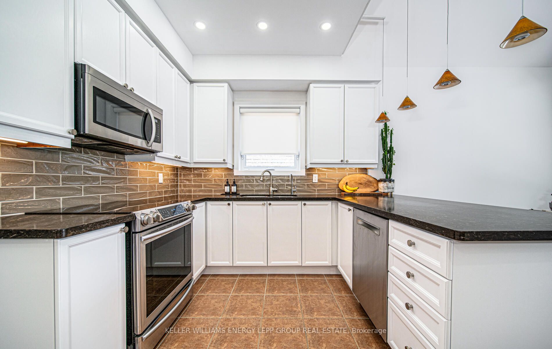 47 Kimberly Dr