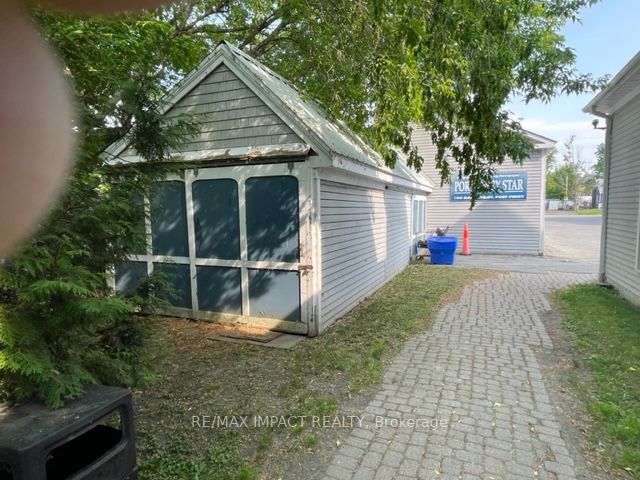 180 Mary St, #4