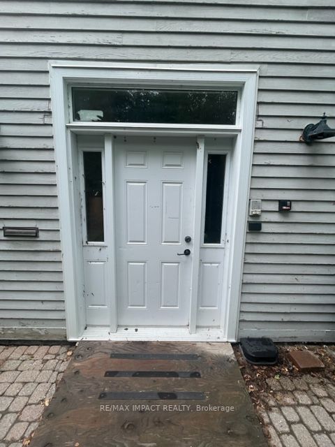 180 Mary St, #4