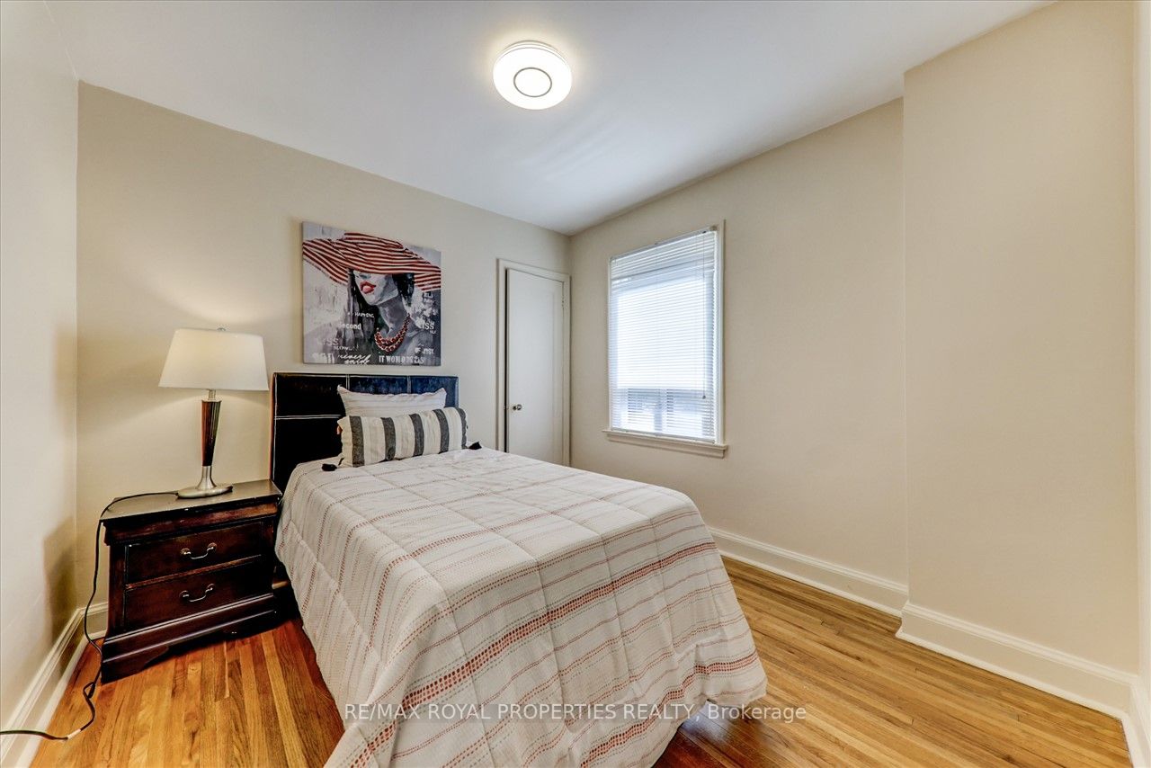 20 Florens Ave