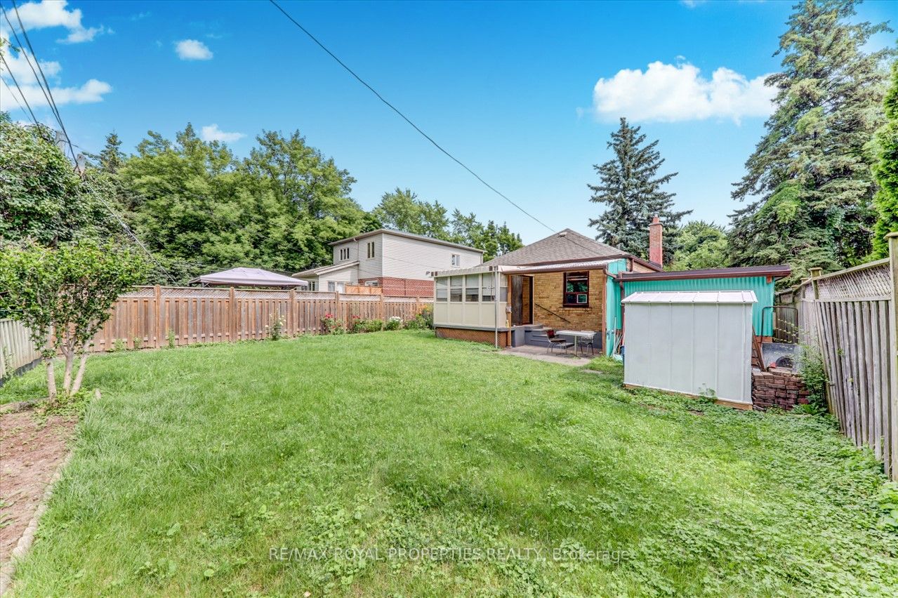 20 Florens Ave