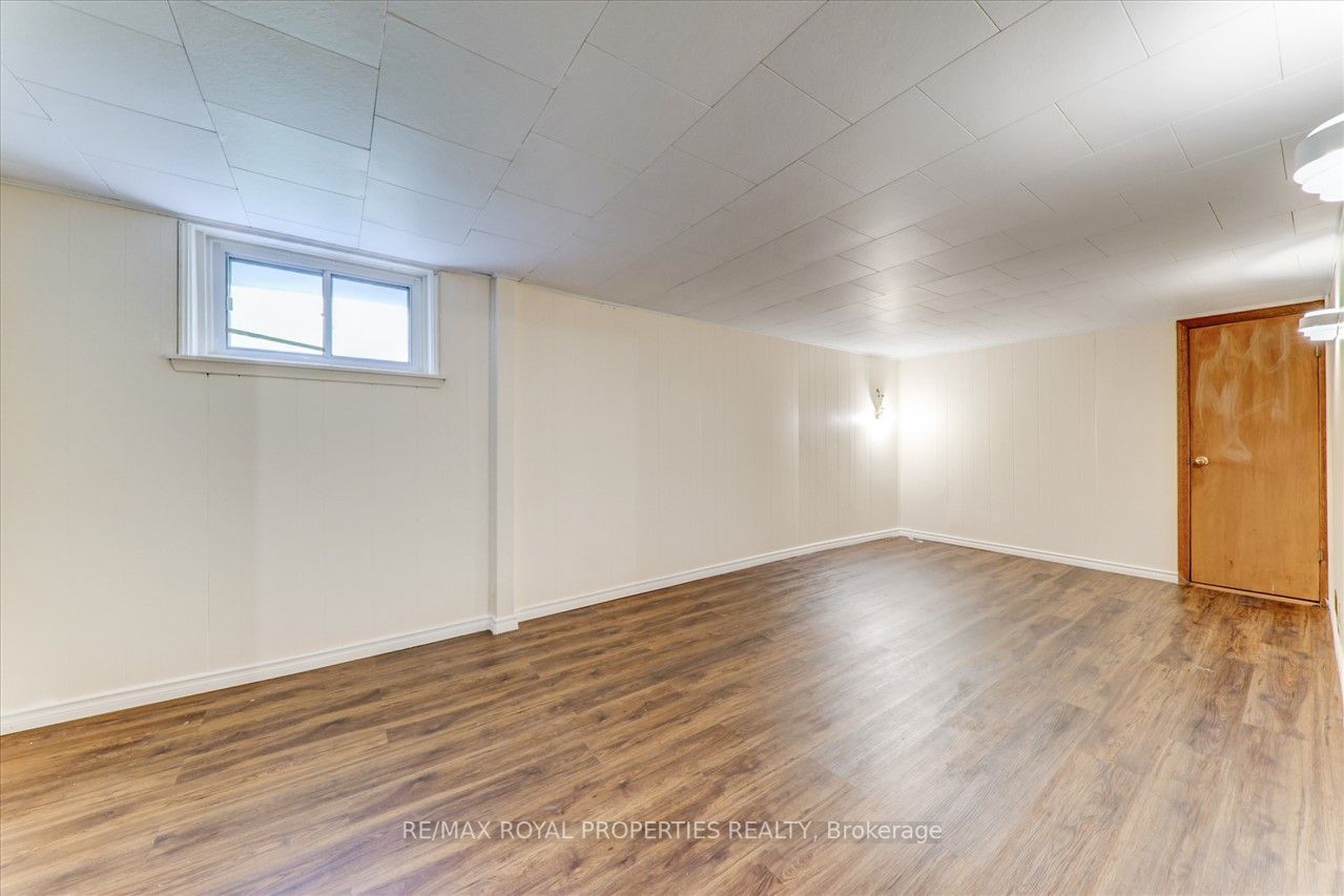 20 Florens Ave