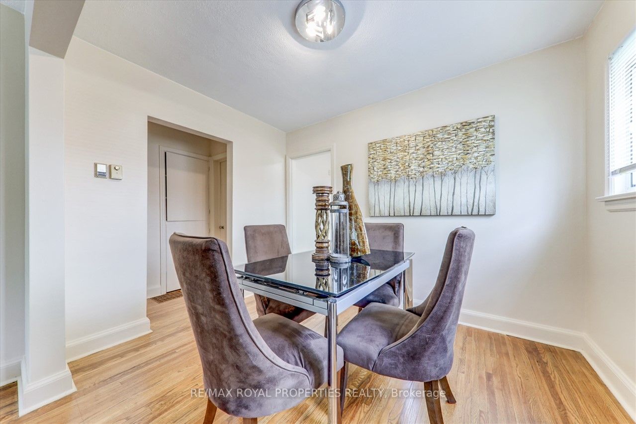 20 Florens Ave